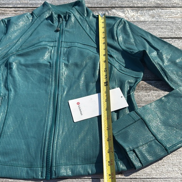 Lululemon Cropped Define Jacket Nulu Storm Teal Shine size 12 NWT - Picture 2 of 7